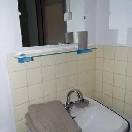 Studio Centre Ville, 5min A Pied Gare Sncf *